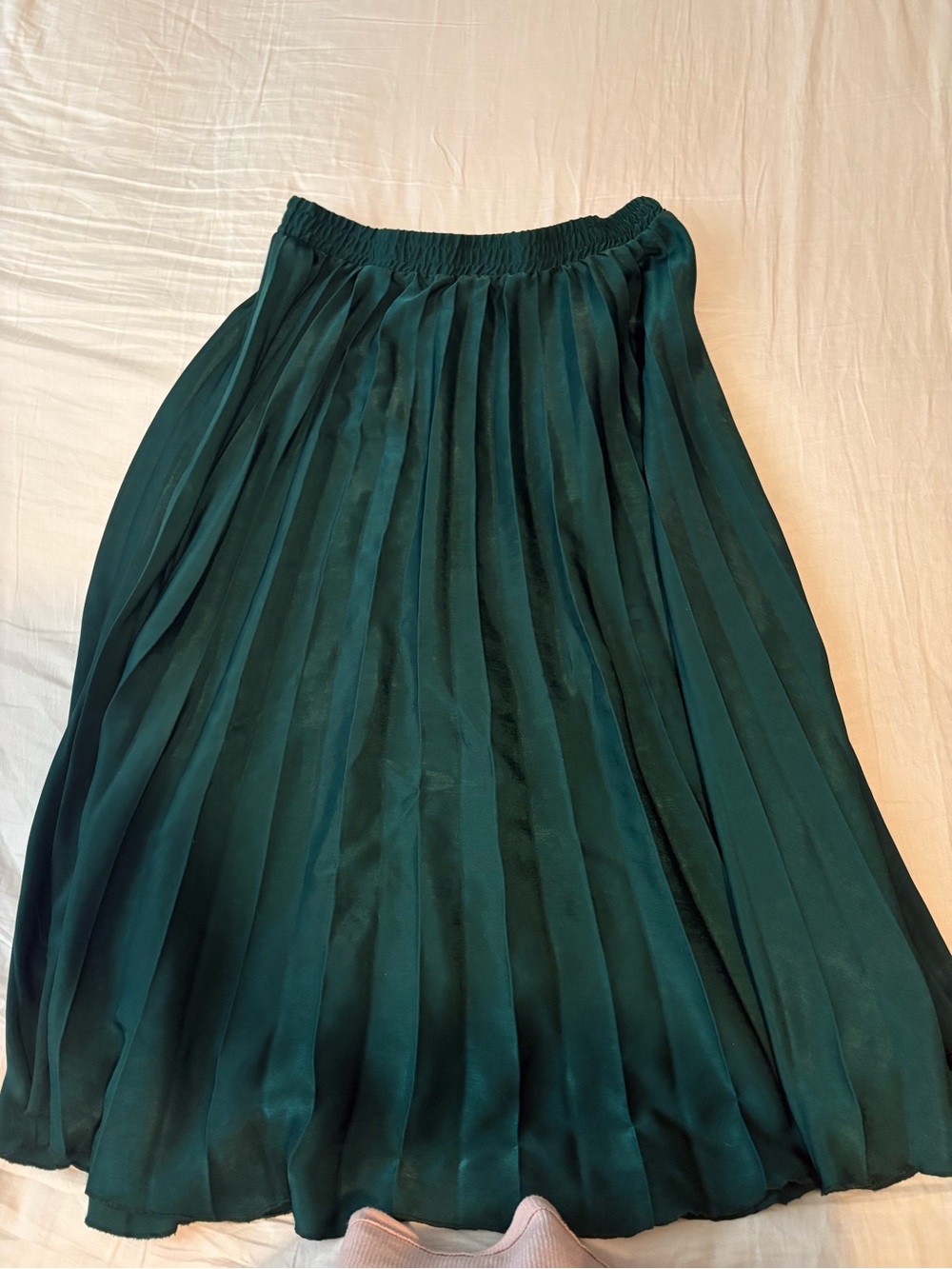 Women's Pleated Midi Skirt - Forest Green